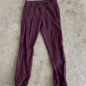 Lululemon maroon joggers